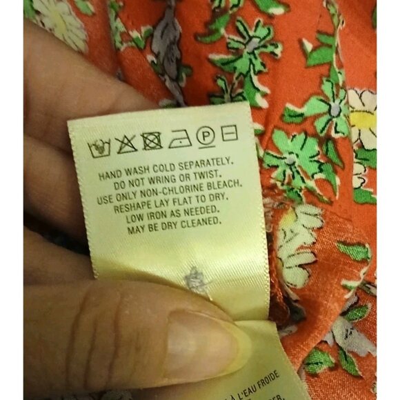 Anthropologie 49 Of 52 Conversations Button Up Blouse Size Small Red Floral - Picture 9 of 9